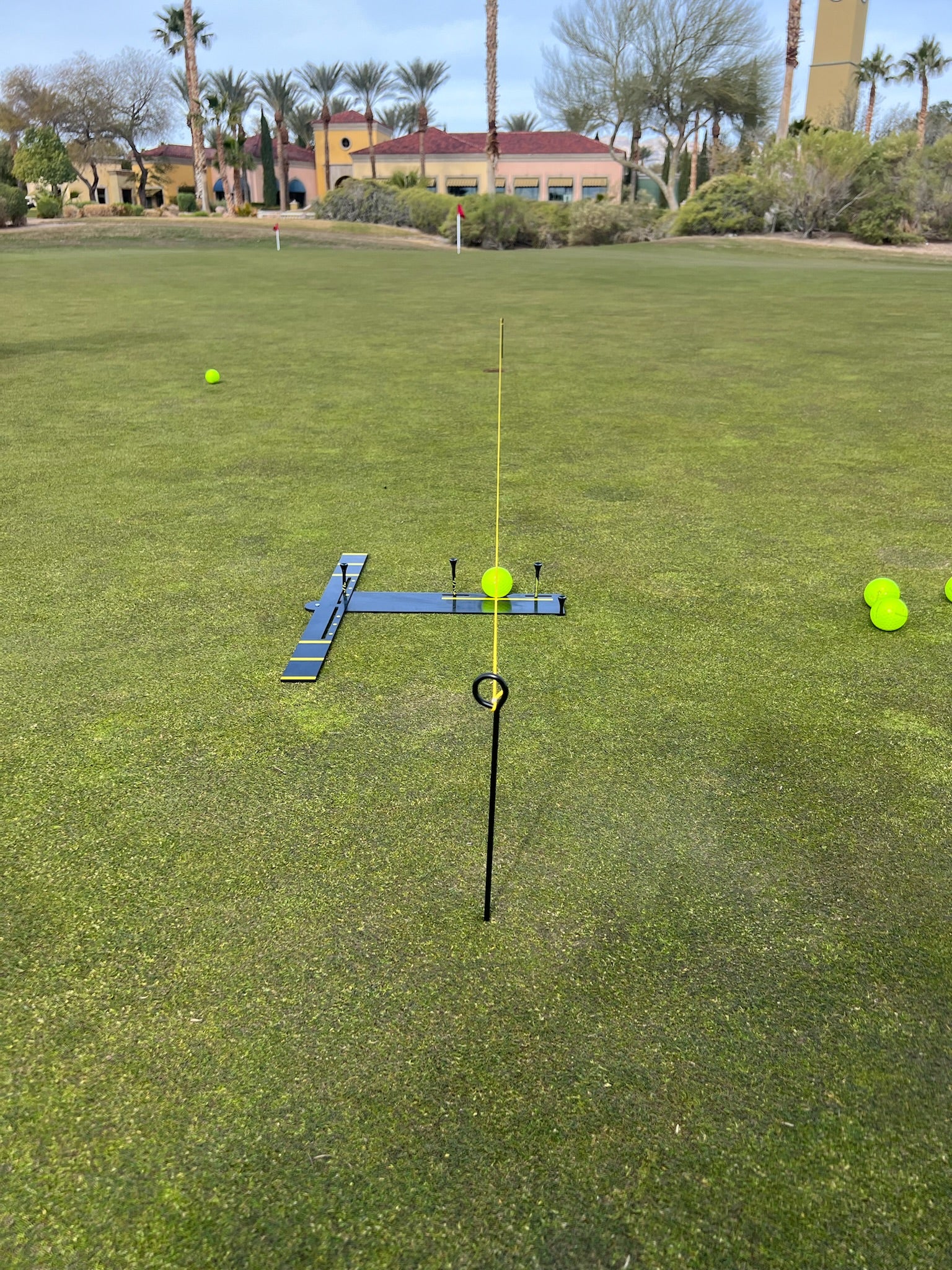 Dial In golf putting aid with alignment and mirror system Golf Field